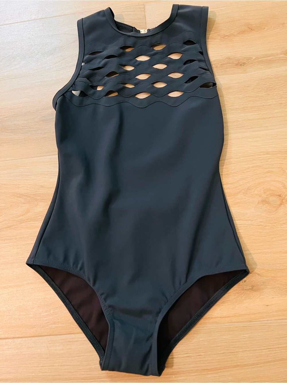 Karla Colletto NWT Charcoal Gray Hi-Neck Laser Cut One Piece Swimsuit Sz 6 $324